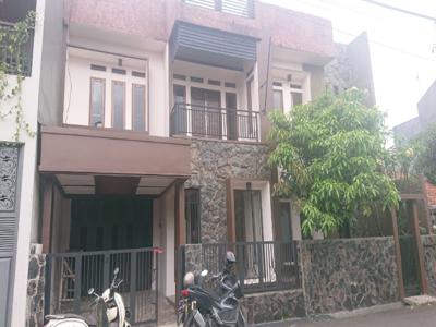 Rumah 2 lantai Minimalis di Margahayu Raya Bandung