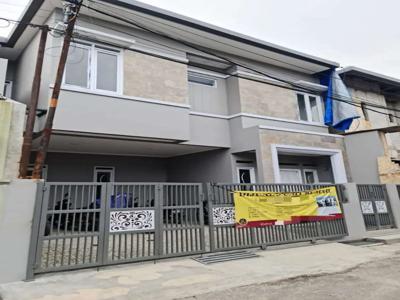 Rumah baru 2 lantai minimalis modern di komplek Kalijati, antapani