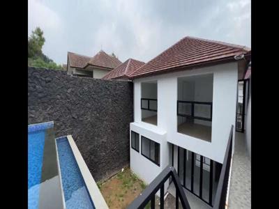 Rumah Baru Strategis Ada Kolam Renang di Bandung Utara