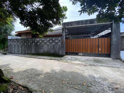 Rumah Istimewa Full Furnished Dekat Ringroad Selatan di Singosaren