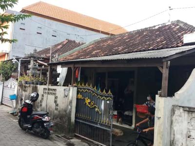 Rumah kos ceningan sari sesetan