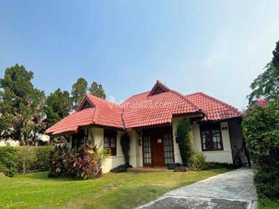 Rumah Luas Aman Dan Nyaman di Perumahan Rancamaya Golf Estate Bogor
