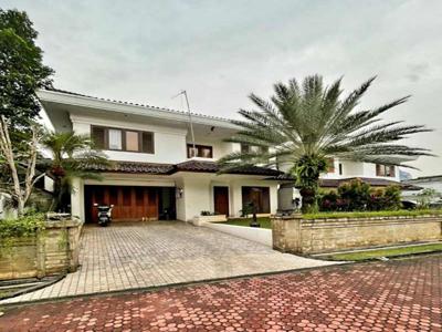 Rumah Mewah Dalam Townhouse Di Pejaten Barat