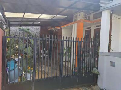 Rumah Terawat Permata Taman Sari Cisaranten Belakang Griya Arcamanik