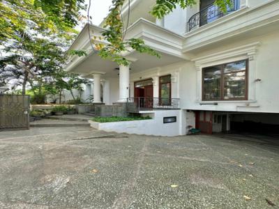 Turun Harga - Kebayoran Baru Modern Classic House Prime Location