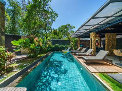 Villa Luxurious di Kawasan Taman Giri Mumbul Nusa Dua Bali.