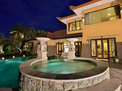 Villa Seminyak Kuta Bali, mewah dan cantik, full furnished siap huni