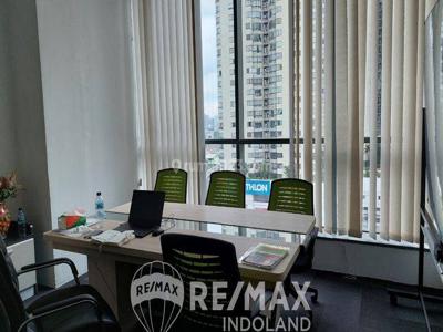 Sewa Apl Office Tower Lantai Sedang Full Furnished Great View