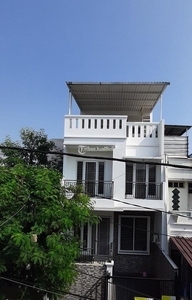 Dijual Rumah Minimalis 3 Lantai di Gading Elok Timur Kelapa Gading - Jakarta Utara