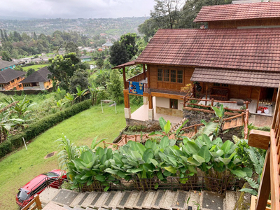 Sewa Villa Hanna Di Cisarua Bogor Fasilitas Lengkap Kamar2 Bersih View Pegunungan Dekat Curug Cilember Bogor
