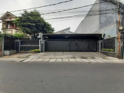 Dijual cepat Rumah mewah 2Lantai di Batu ampar Condet Jakarta