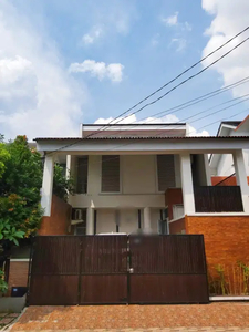 Dijual rumah 2lt di Kemang Pratama V. Bekasi