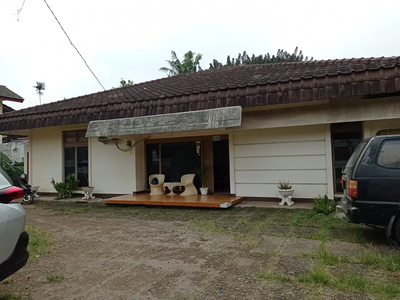Dijual rumah dengan rumah kontrakannya di pinang Ranti Jakarta Timur
