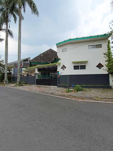 Dijual Rumah Klasik Hook di Daerah Pulau - pulau, Klojen Malang