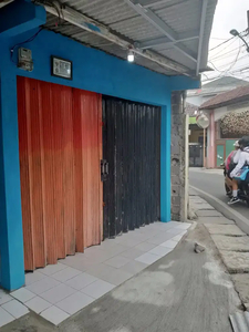 Disewakan kios di jln alt jakarta (Kalisari Cijantung) - brimob depok