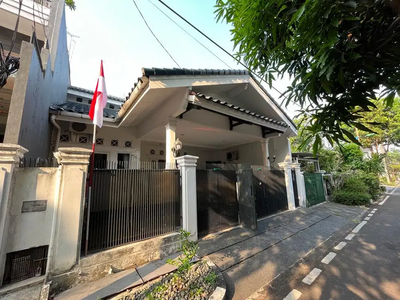 Jual Rumah Asri Dalam Komplek.Di Pondok Kelapa Jakarta Timur