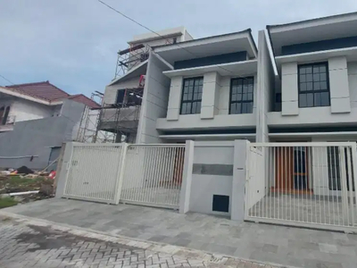 New Gress Rumah Babatan Pratama 2 lantai