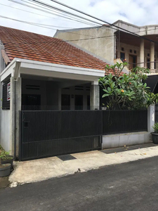 Rumah 1 Lantai Bagus Terawat Siap Huni SHM Area Antapani Bandung