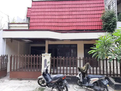 Rumah 2 lantai Taman Meruya Ilir