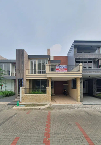 Rumah Baru 2 Lantai Bukit Cimanggu City Akses Tol Langsung