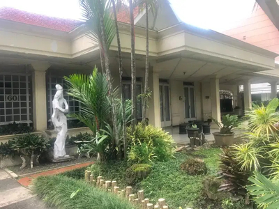 Rumah Jalan Ijen Besar kota Malang