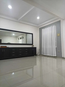 RUMAH RANGKA BAJA SEMI FURNISHED KOTA WISATA CIBUBUR JAKARTA TIMUR