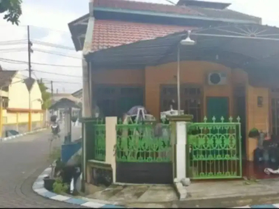 RUMAH REWWIN DEPAN TAMAN, BEBAS BANJIR