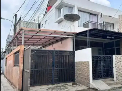 Rumah Siap Huni Semi Furnish Puri Kedaton Pekayon Bekasi Selatan