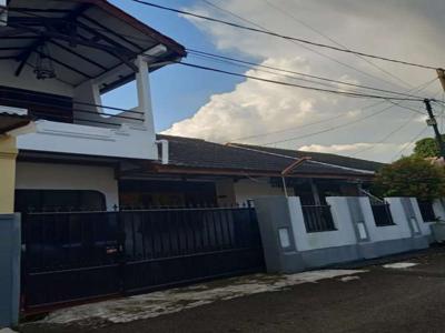 Dijual Rumah Strategis 2Lt. di Perum Kembang Larangan Tangerang