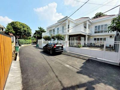 Rumah Baru Mewah di Private Cluster Jl. Kebagusan Raya Jakarta Selatan