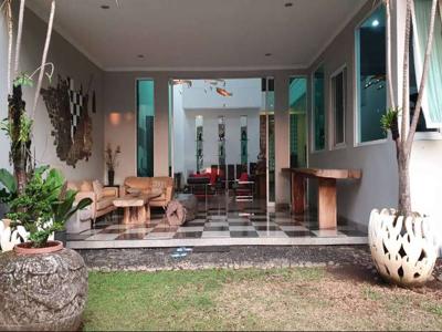 JUAL CEPAT RUMAH MEWAH FULL FURNISH DI PUSAT KOTA BANDUNG DAGO