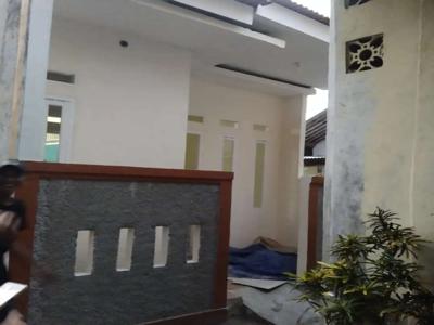 Jual rumah di Jombang dekat stasiun sudimara