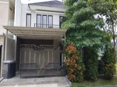 Jual rumah lebar 12m full furnished di Pakuwon City