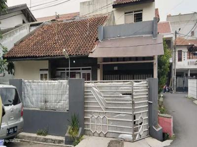 Rumah Bagus 2 Lantai Komplek Margahayu Raya