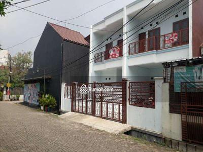 rumah baru tahun 2022 siap pakai ada dua dalam komplek Kreo Tangerang