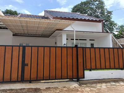 Rumah dijual di Depok, Harga 400 Juta-an Bisa KPR, Dekat Jalan Raya