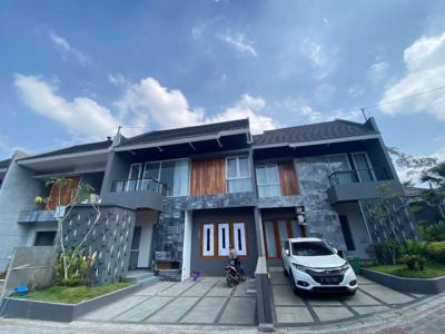 Rumah Elegan 2 Lantai di Jl Damai Ngaglik dekat Pasar Rejodani