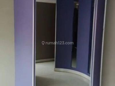 Ruangan Kantor lantai 2 cocok untuk kantor Jl. Wolter Monginsidi dekat BLok M Kebayoran Baru Jakarta Selatan