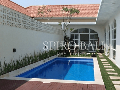 Brand New Villa At Seseh Area 3 Bedrooms Fully Furnished