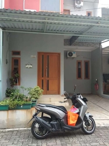 Di sewakan rumah