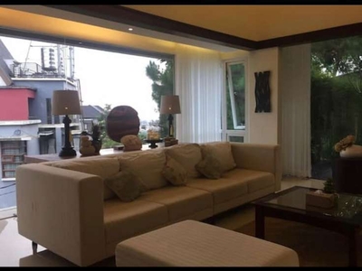 Dijual Cepat Rumah Lux Furnished City View di Dago