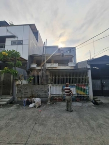 Dijual Rumah Bahan Hitung Tanah Di Kav Polri Jelambar Jakarta Barat