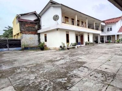 Dijual rumah besar dan kos an lokasi strategis area Pakjo Palembang