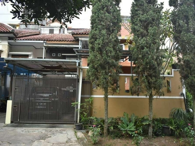 Dijual Rumah Cantik, bersih dan udara segar, Ciwaruga Bandung