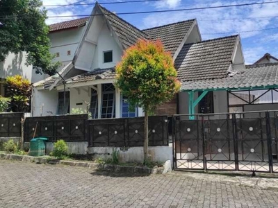 Dijual Rumah Dalam Perumahan Lokasi Jalan Kaliurang Besi Sleman