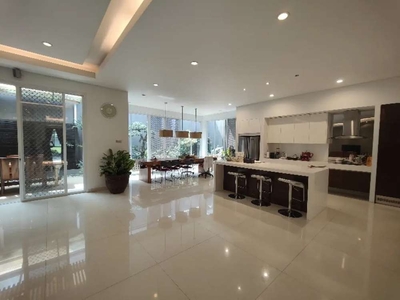 Dijual Rumah Lux Modern di Kota Baru Parahyangan Bandung