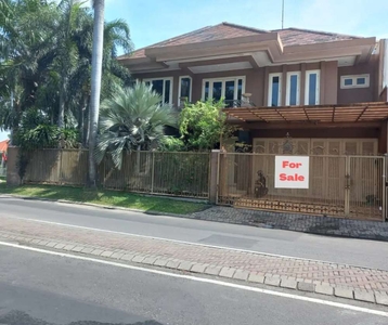 Dijual Rumah Mewah 2 lantai di Row jalan kembar Citraland Utama