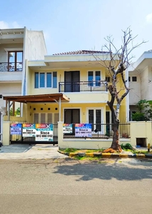 DIJUAL RUMAH MITRA GADING VILA KELAPA GADING