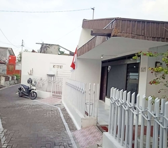 Dijual Rumah Tengah Kota Jl. Poncowolo Barat - Semarang