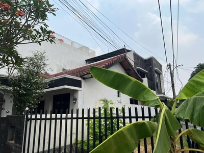 Dijual sangat cepat rumah Villa Melati Mas (kondisi baik)